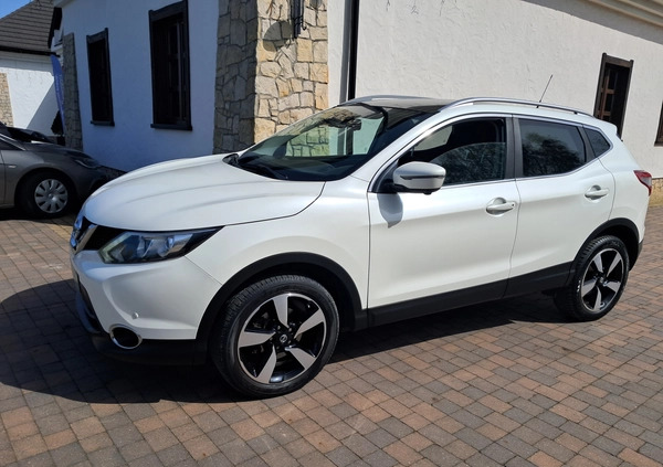 Nissan Qashqai cena 49800 przebieg: 120000, rok produkcji 2015 z Lublin małe 781